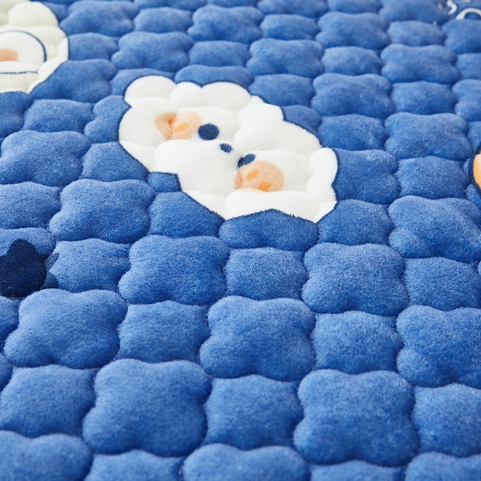 91家纺网 家纺一手货源 找家纺 米柳家纺 2023直播爆款牛奶绒夹棉床笠 太空熊