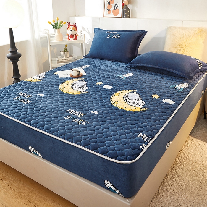 91家纺网 家纺一手货源 找家纺 米柳家纺 2023直播爆款牛奶绒夹棉床笠 宇航员