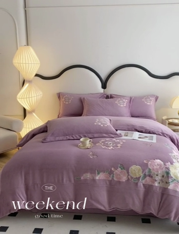 91家纺网 家纺一手货源 找家纺 苏木年华 2023新款240全消光牛奶绒刺绣拼角四件套-奢香夫人系列 奢香夫人-紫