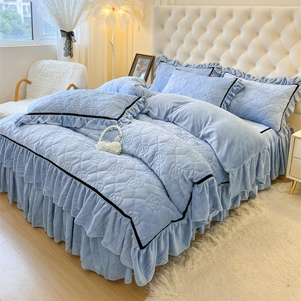 91家纺网 家纺一手货源 找家纺 （总）麒豆豆 2023新款高克重加厚保暖牛奶绒法式大花边四件套-眷恋