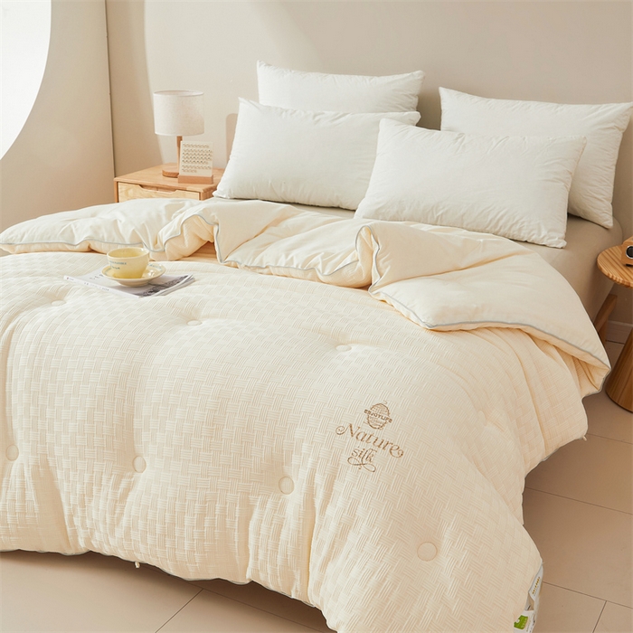 91家纺网 家纺一手货源 找家纺 伊被源 2023秋冬新款A类黄金蚕蛹蛋白被 被子被芯---华夫格针织 白色