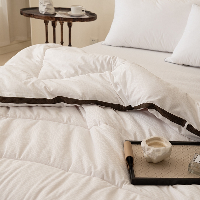 91家纺网 家纺一手货源 找家纺 （总）伊被源 2023年新款A类提花c90自热碳纤维纳米被