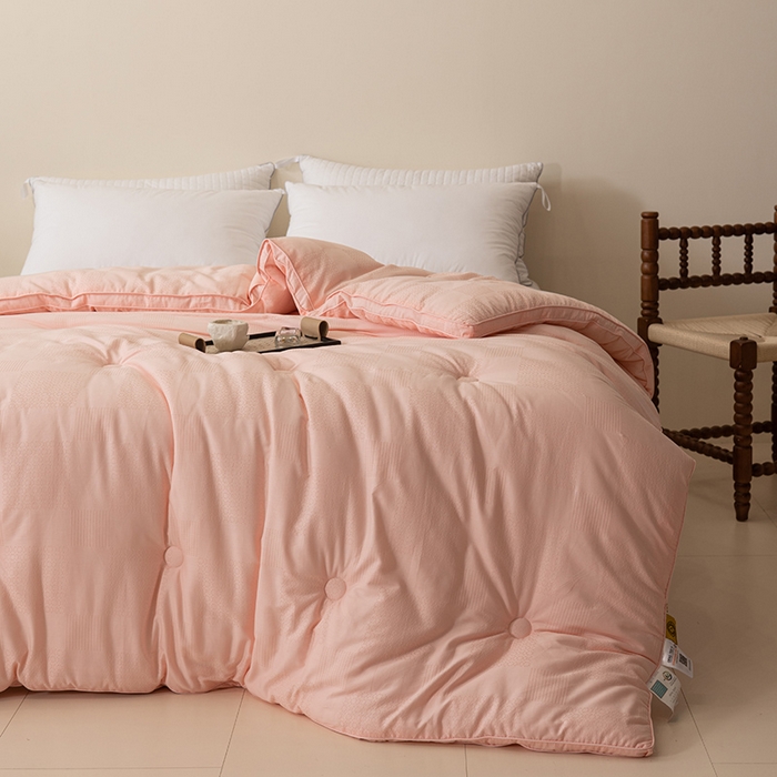 91家纺网 家纺一手货源 找家纺 伊被源 2023秋冬新款60全棉提花仪征棉 被子被芯 玉色