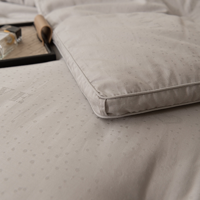 91家纺网 家纺一手货源 找家纺 （总）伊被源 2023秋冬新款80支全棉提花仪征棉 被子被芯