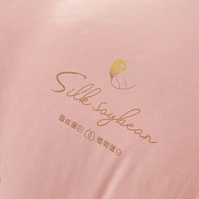 91家纺网 家纺一手货源 找家纺 2023秋冬新款A类压花蚕蛹蛋白被 被子被芯 豆沙