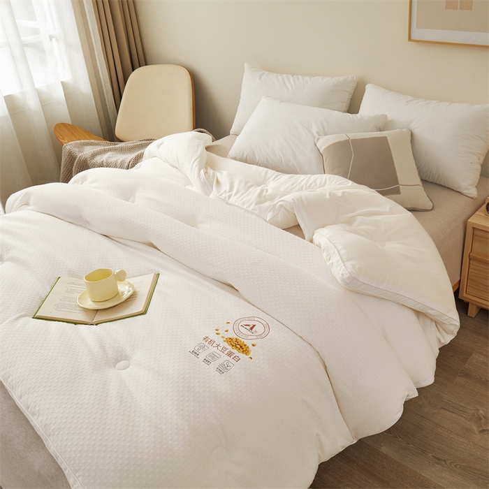 91家纺网 家纺一手货源 找家纺 伊被源 2023秋冬新款A类母婴级有机抗菌大豆蛋白被 被子被芯---华夫格田园 白色