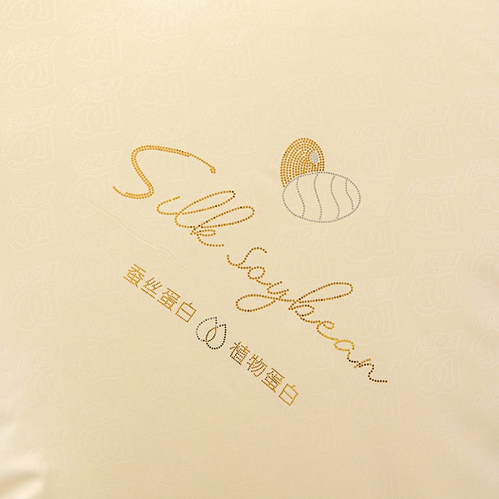 91家纺网 家纺一手货源 找家纺 （总）伊被源 2023秋冬新款A类压花蚕蛹蛋白被 被子被芯