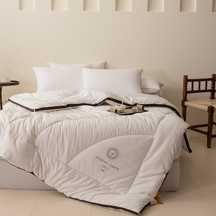 91家纺网 家纺一手货源 找家纺 （总）伊被源 2023年新款A类提花c90自热碳纤维纳米被