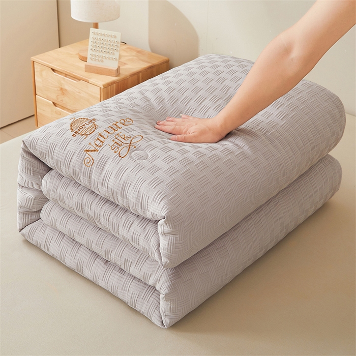 91家纺网 家纺一手货源 找家纺 伊被源 2023秋冬新款A类黄金蚕蛹蛋白被 被子被芯---华夫格针织 灰色