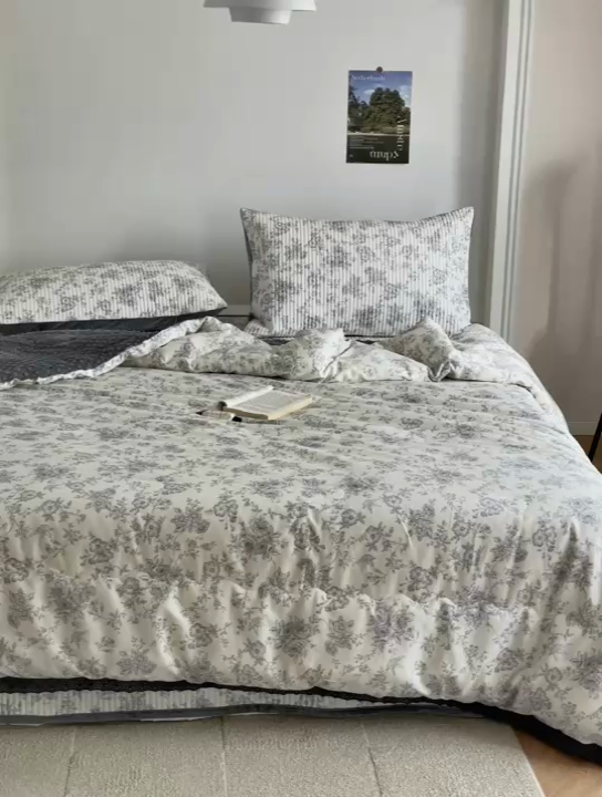 91家纺网 家纺一手货源 找家纺 星期八 2023新款全棉花边豆豆被 白山茶