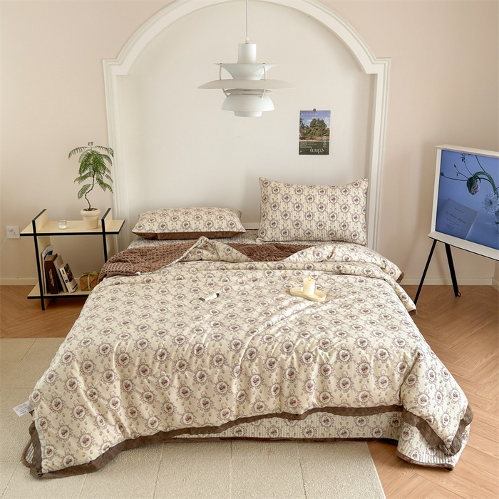 91家纺网 家纺一手货源 找家纺 星期八 2023新款全棉花边豆豆被 丁香