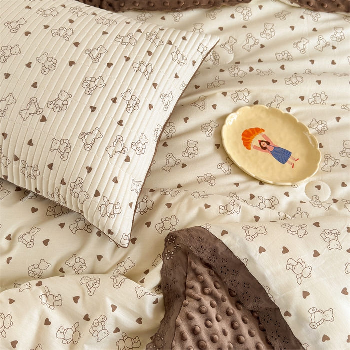 91家纺网 家纺一手货源 找家纺 星期八 2023新款全棉花边豆豆被 可可熊