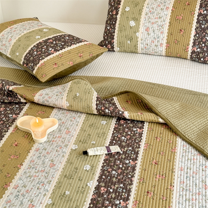 91家纺网 家纺一手货源 找家纺 星期八 2023新款棉加绒床盖三件套 玫瑰花园