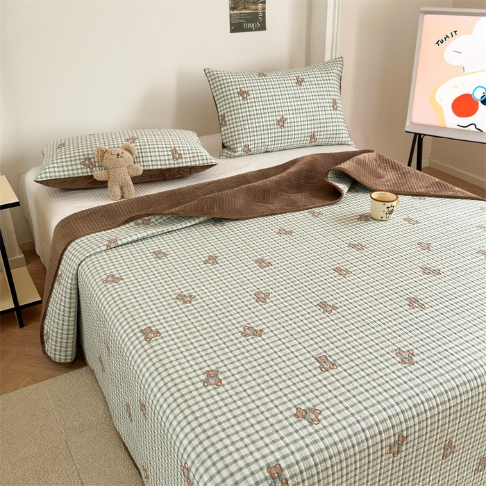 91家纺网 家纺一手货源 找家纺 星期八 2023新款棉加绒床盖三件套 格子熊