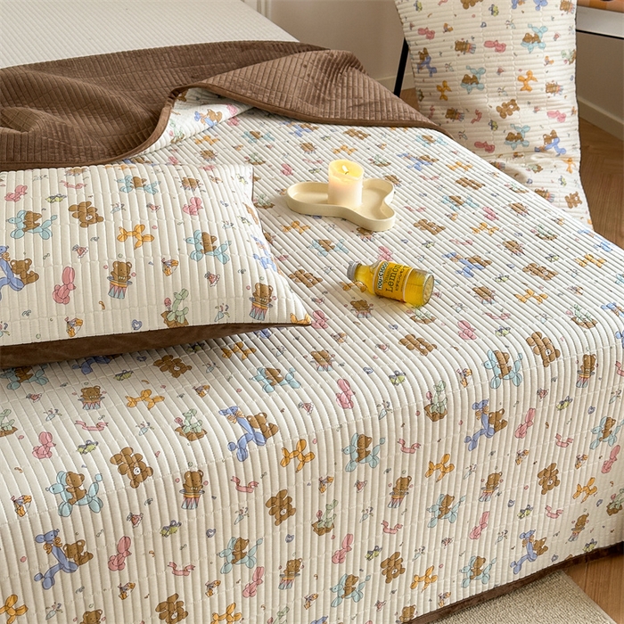 91家纺网 家纺一手货源 找家纺 星期八 2023新款棉加绒床盖三件套 小熊派对