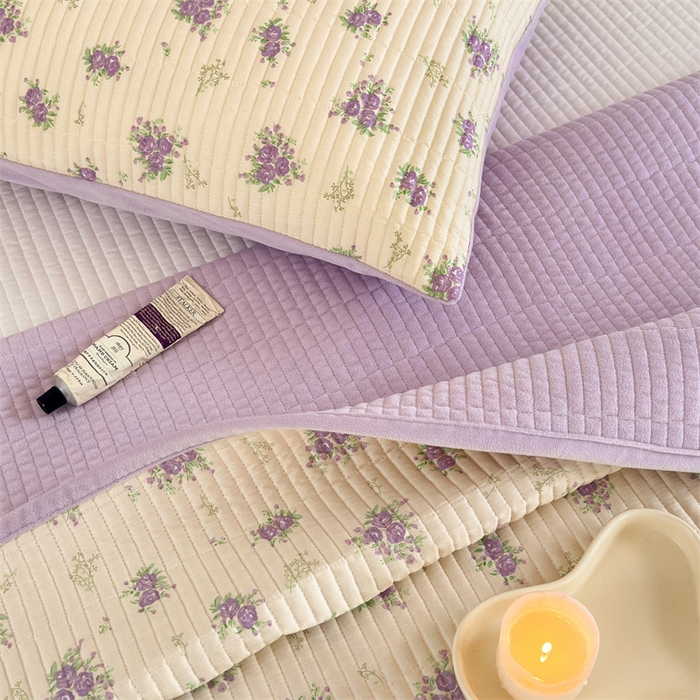 91家纺网 家纺一手货源 找家纺 星期八 2023新款棉加绒床盖三件套 紫藤