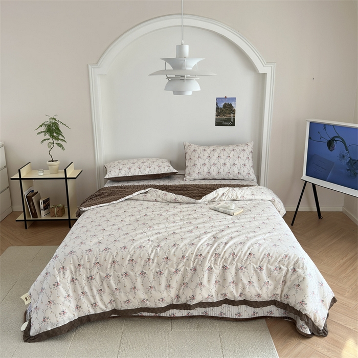 91家纺网 家纺一手货源 找家纺 星期八 2023新款全棉花边豆豆被 秘密花园