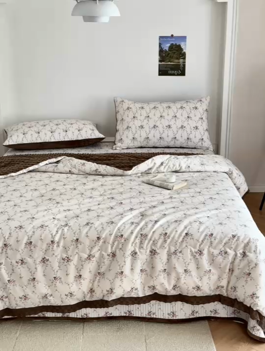 91家纺网 家纺一手货源 找家纺 星期八 2023新款全棉花边豆豆被 秘密花园