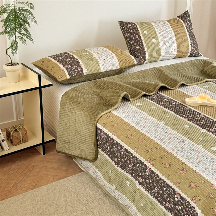 91家纺网 家纺一手货源 找家纺 星期八 2023新款棉加绒床盖三件套 玫瑰花园