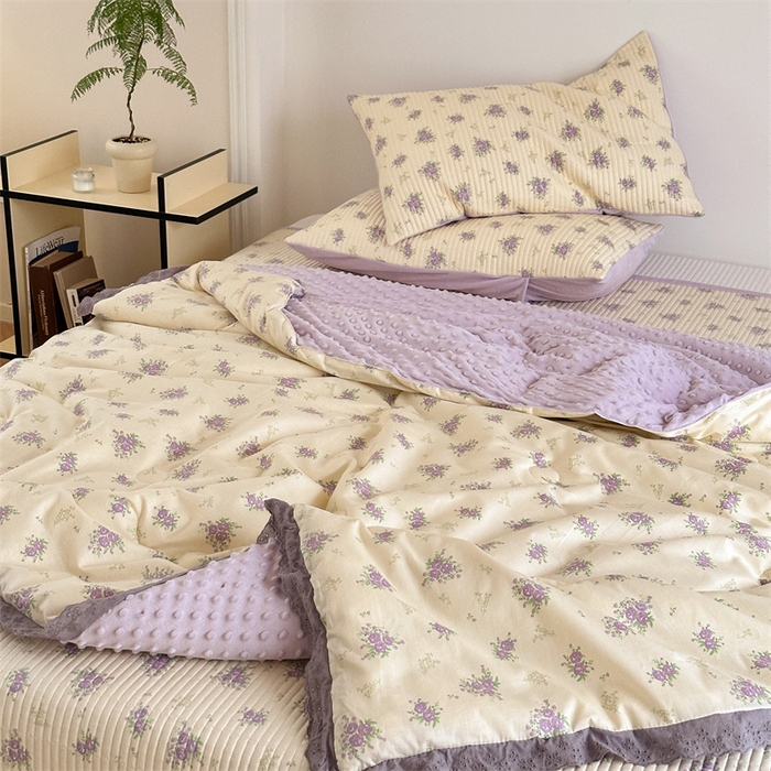 91家纺网 家纺一手货源 找家纺 星期八 2023新款全棉花边豆豆被 紫藤