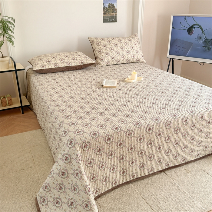 91家纺网 家纺一手货源 找家纺 星期八 2023新款棉加绒床盖三件套 丁香