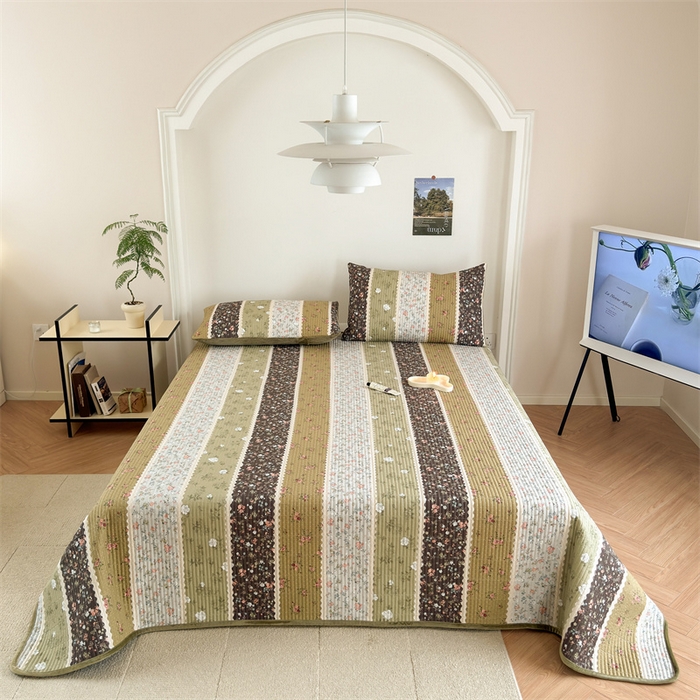 91家纺网 家纺一手货源 找家纺 星期八 2023新款棉加绒床盖三件套 玫瑰花园