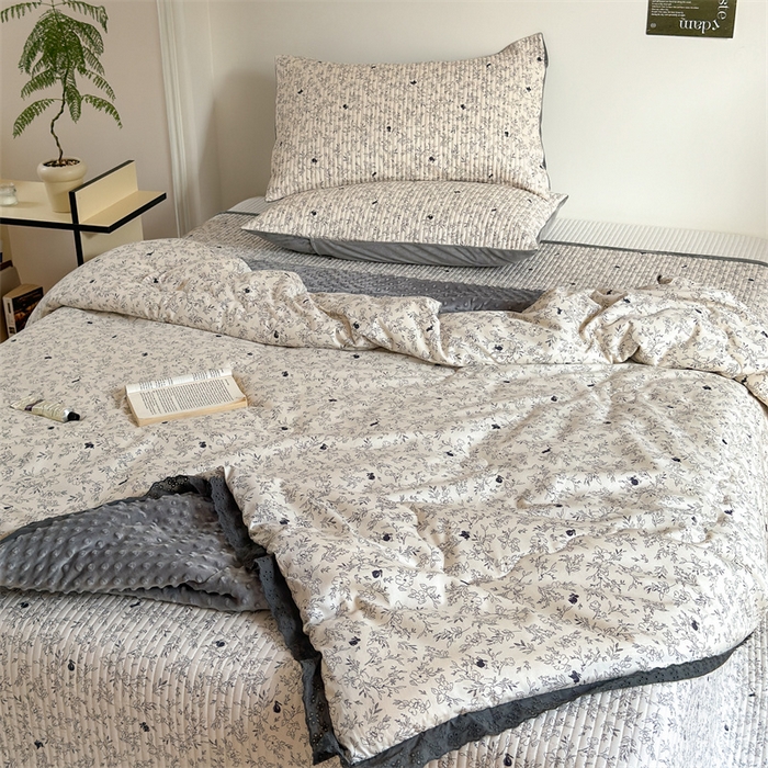 91家纺网 家纺一手货源 找家纺 星期八 2023新款全棉花边豆豆被 莱茵