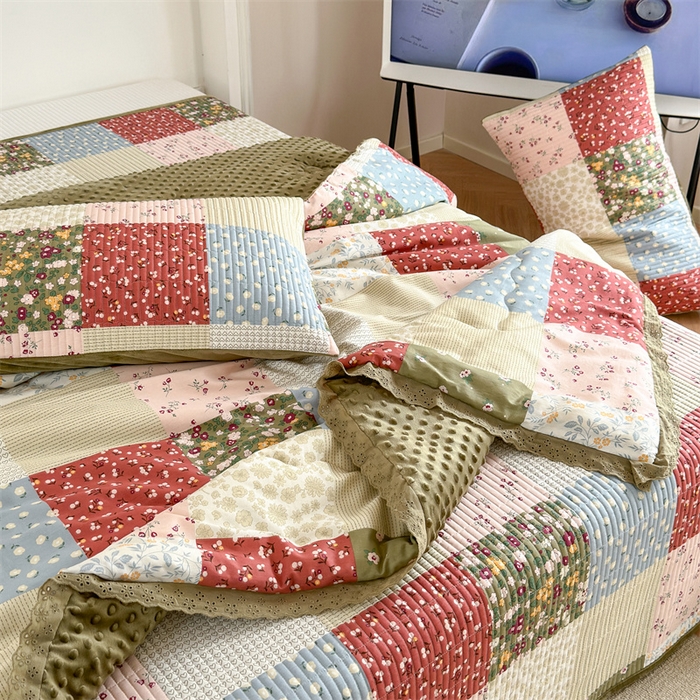 91家纺网 家纺一手货源 找家纺 星期八 2023新款全棉花边豆豆被 百福