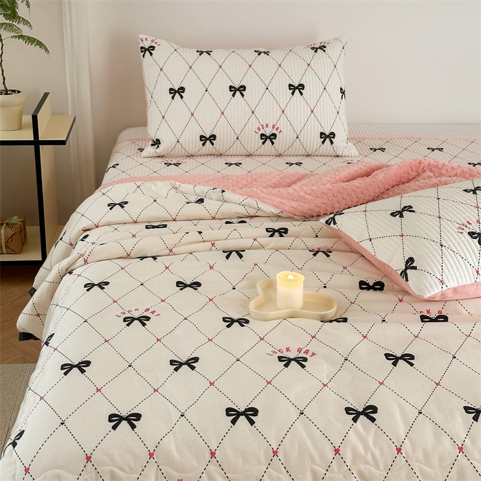 91家纺网 家纺一手货源 找家纺 星期八 2023新款全棉花边豆豆被 蝴蝶结