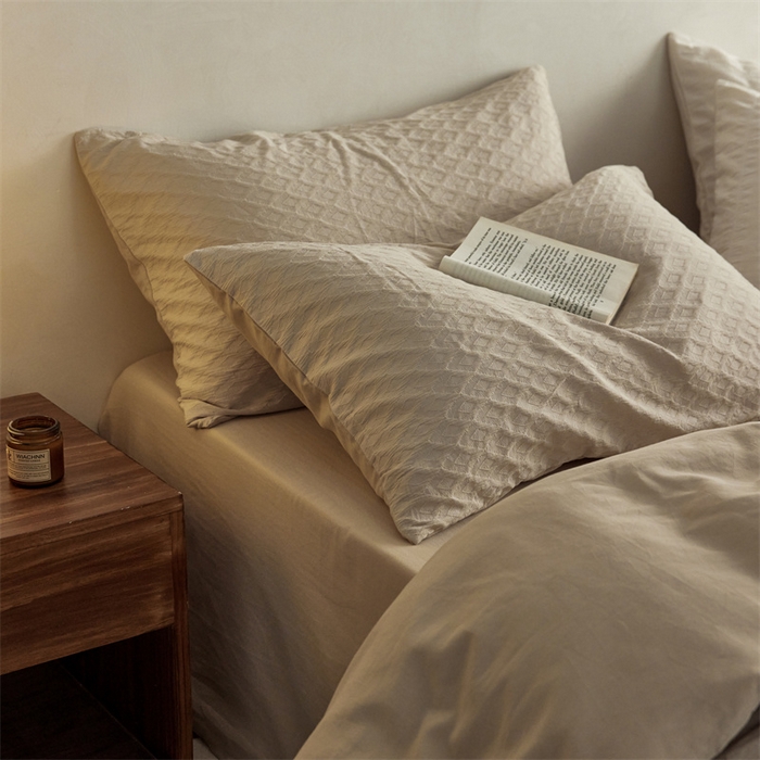 91家纺网 家纺一手货源 找家纺 梦享生活家居 2023新款提花四件套-侘寂风 肌理纹-米