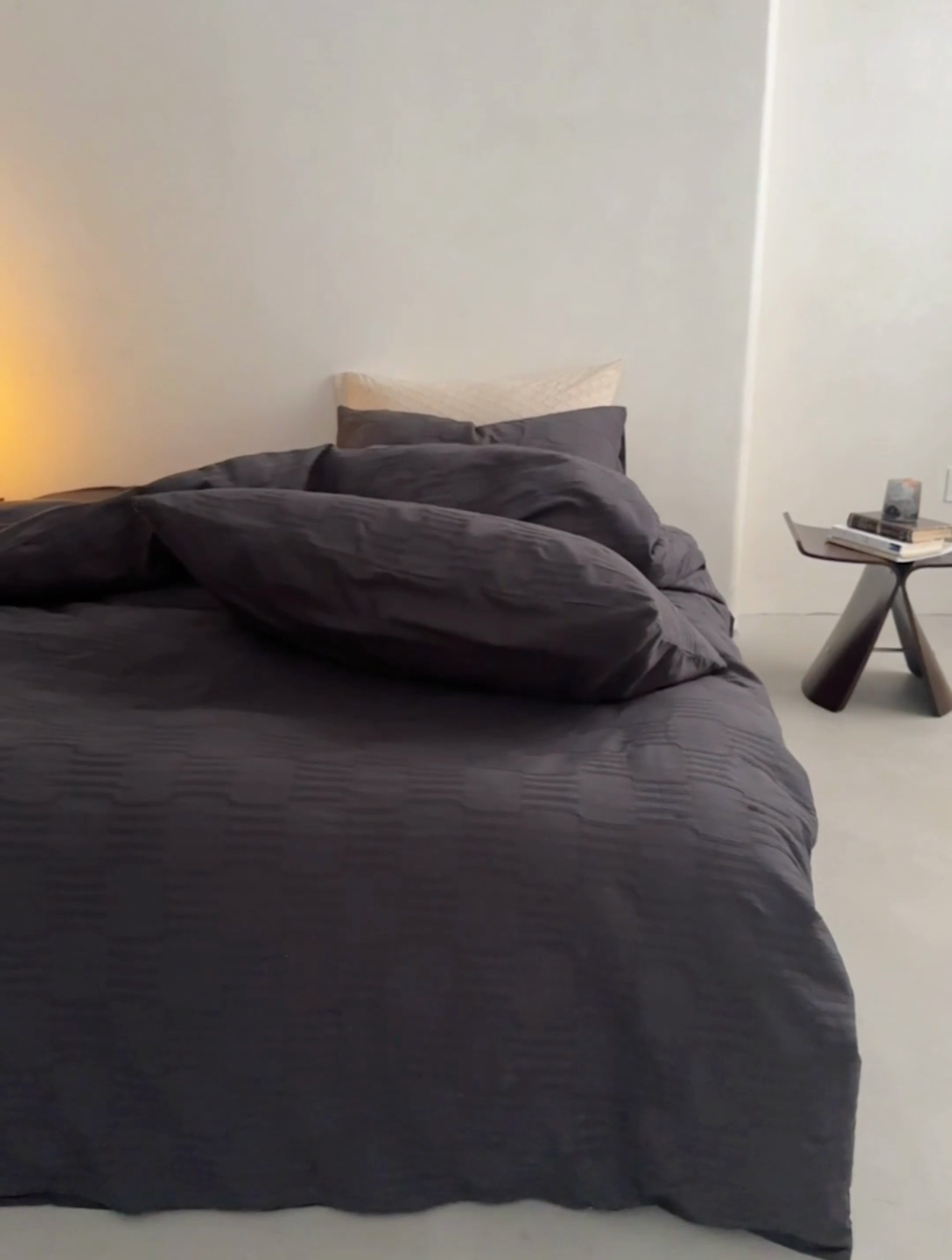 91家纺网 家纺一手货源 找家纺 梦享生活家居 2023新款提花四件套-侘寂风 泡泡纱-黑