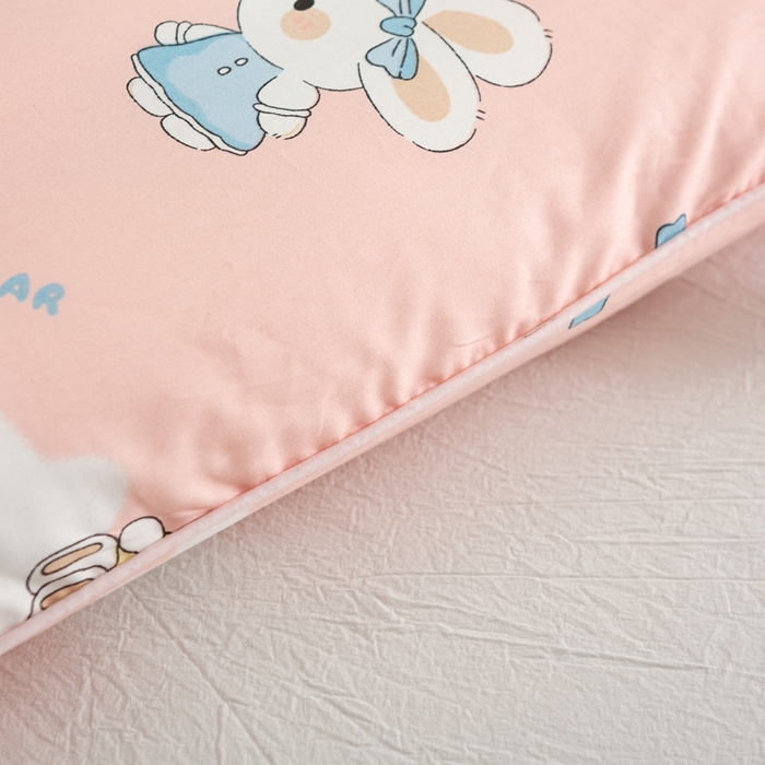 91家纺网 家纺一手货源 找家纺 萌番宝 2023新款全棉儿童60支枕芯枕套午睡枕A类双面枕 嗒嗒兔