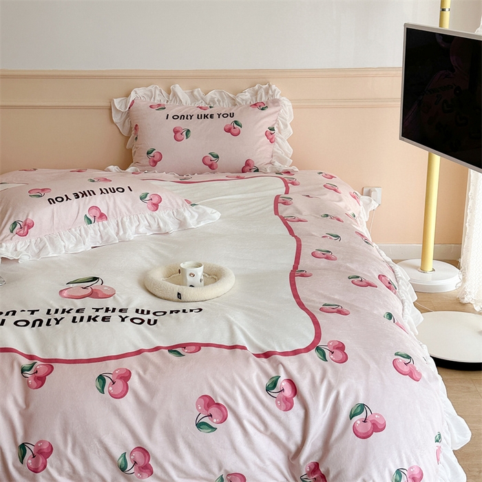 91家纺网 家纺一手货源 找家纺 （总）昔可家纺 2023新款花边绣花牛奶绒四件套