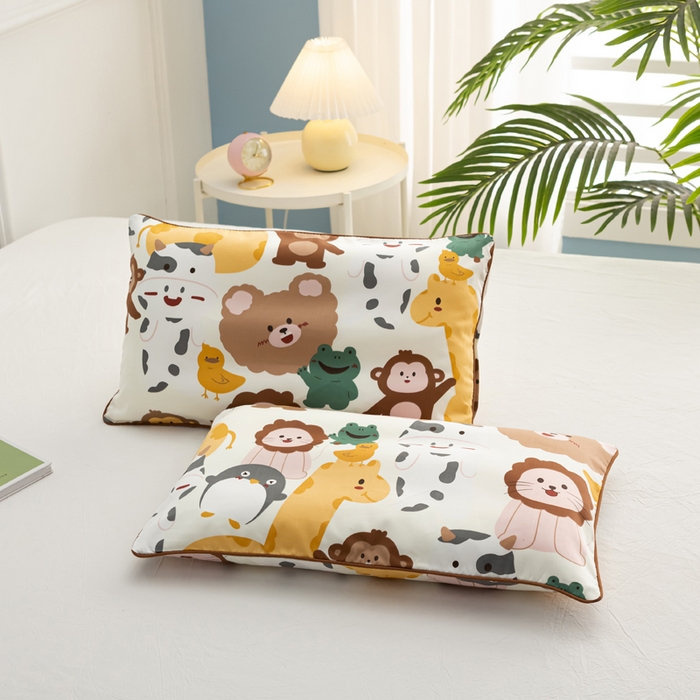 91家纺网 家纺一手货源 找家纺 萌番宝 2023新款全棉儿童60支枕芯枕套午睡枕A类双面枕 东非草原