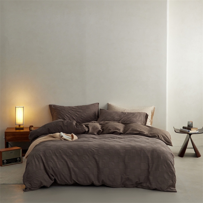 91家纺网 家纺一手货源 找家纺 梦享生活家居 2023新款提花四件套-侘寂风 肌理纹-咖色