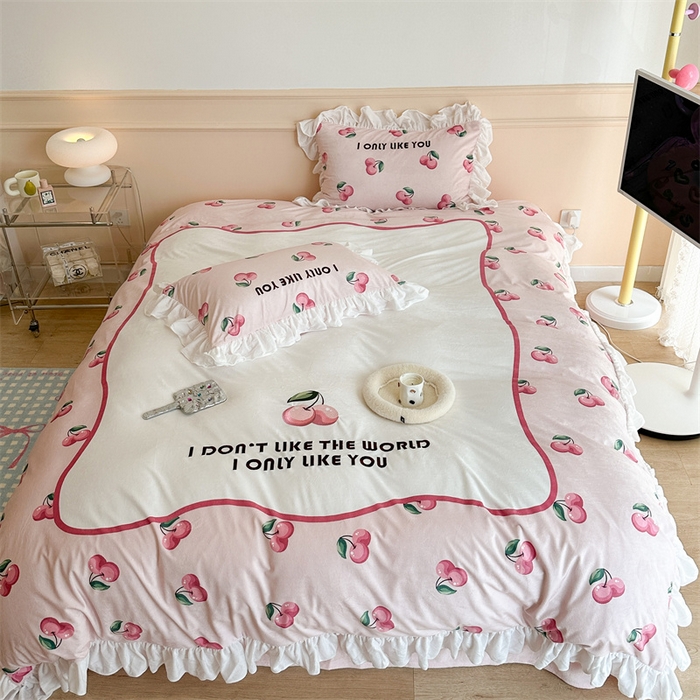 91家纺网 家纺一手货源 找家纺 （总）昔可家纺 2023新款花边绣花牛奶绒四件套