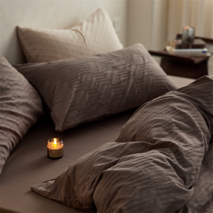 91家纺网 家纺一手货源 找家纺 梦享生活家居 2023新款提花四件套-侘寂风 肌理纹-咖色