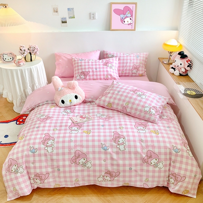 91家纺网 家纺一手货源 找家纺 朵希曼 2025新款全棉三丽鸥卡通印花系列四件套 粉格美乐蒂