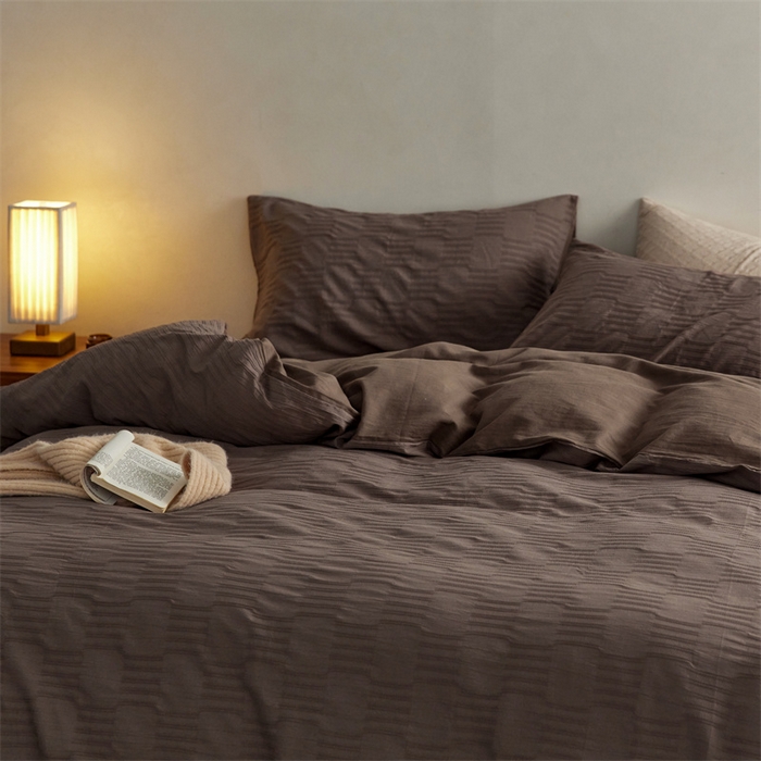 91家纺网 家纺一手货源 找家纺 梦享生活家居 2023新款提花四件套-侘寂风 肌理纹-咖色