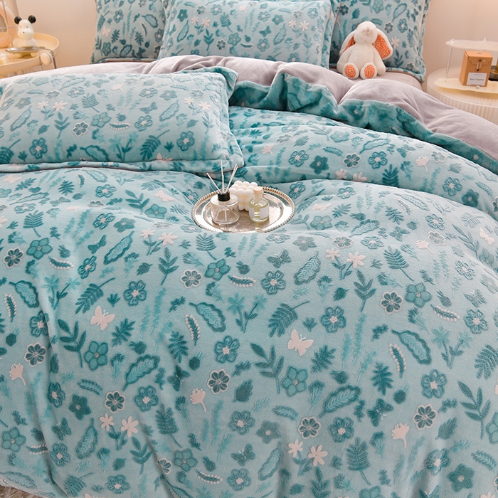 91家纺网 家纺一手货源 找家纺 畅畅家纺 2024新款高克重8斤加厚牛奶绒6D雕花绒印花水晶绒金貂绒法莱绒四件套 繁花似锦-绿