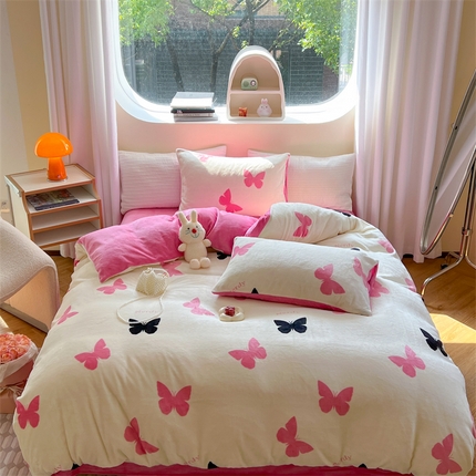 91家纺网 家纺一手货源 找家纺  （总）时年家纺 2023新款牛奶绒印花系列套件 花卉风格