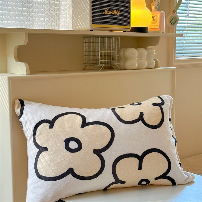 91家纺网 家纺一手货源 找家纺 时年家纺 2023新款牛奶绒印花系列套件 简约风格 露娜-米