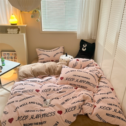 91家纺网 家纺一手货源 找家纺 （总）时年家纺 2023新款牛奶绒印花系列套件 简约风格