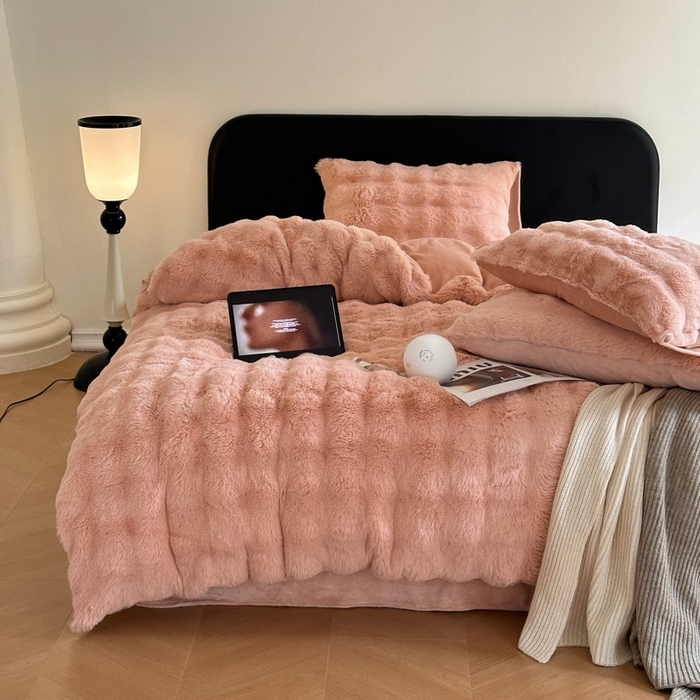 91家纺网 家纺一手货源 找家纺 梦柏家纺 2023新款大兔绒四件套 豆沙