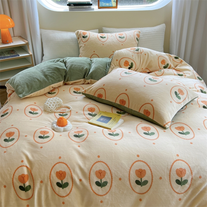 91家纺网 家纺一手货源 找家纺 2023新款牛奶绒印花系列套件 花卉风格 波点小花-咖