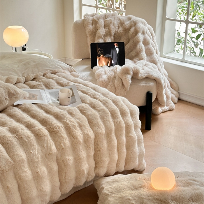 91家纺网 家纺一手货源 找家纺 梦柏家纺 2023新款大兔绒四件套 米杏