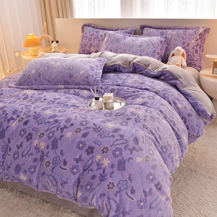 91家纺网 家纺一手货源 找家纺 畅畅家纺 2024新款高克重8斤加厚牛奶绒6D雕花绒印花水晶绒金貂绒法莱绒四件套 繁花似锦-紫