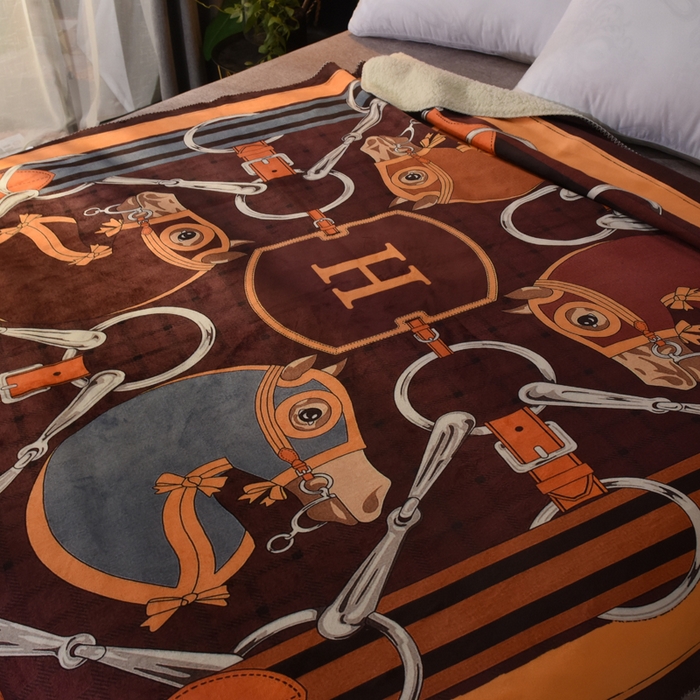 91家纺网 家纺一手货源 找家纺 爵仕家纺 2023新款羊羔绒毯宫廷风骏马系列 四骏马