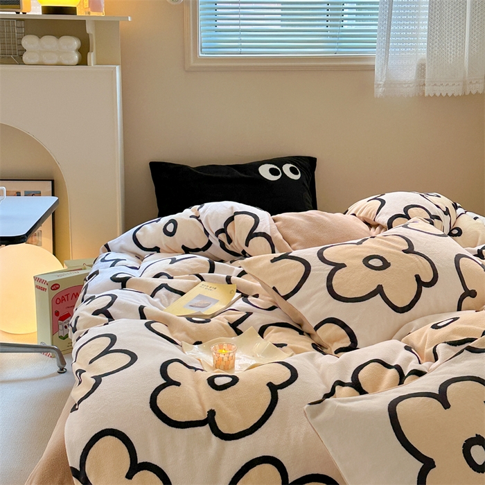 91家纺网 家纺一手货源 找家纺 时年家纺 2023新款牛奶绒印花系列套件 简约风格 露娜-米