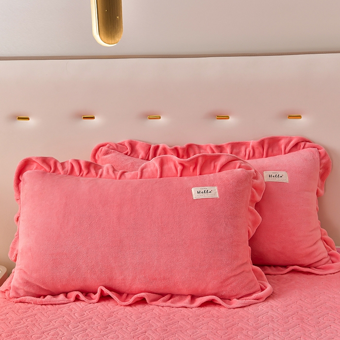 91家纺网 家纺一手货源 找家纺 畅畅家纺 2024新款高克重加厚保暖冬季牛奶绒纯色床盖款四件套 玉色